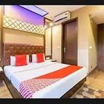 Hotel Mourya